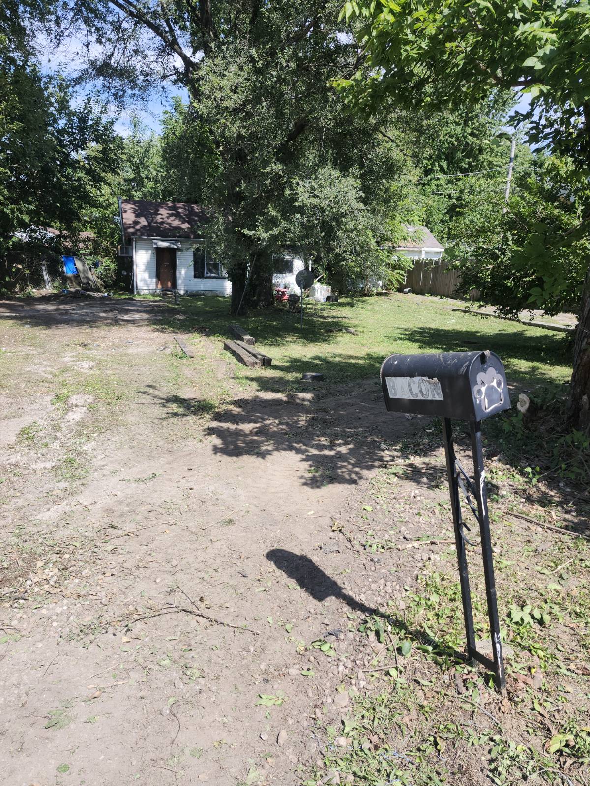 Fix & Flip SFH in indianapolis, IN 46227 – $53,000 — exterior photo