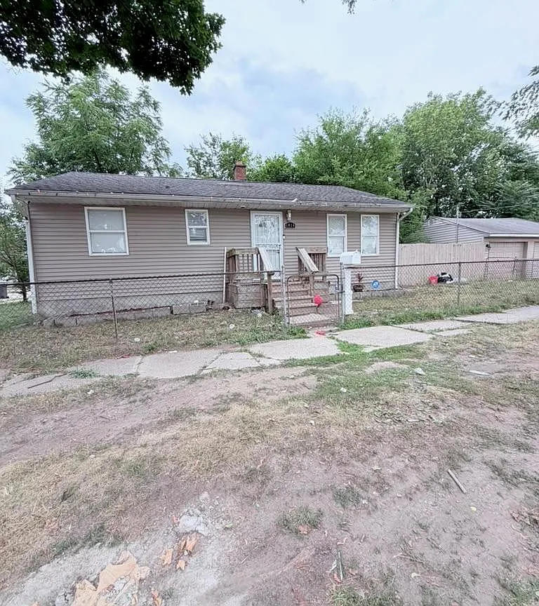 Section 8 SFH in Flint, MI 48506 – $56,000 — exterior photo