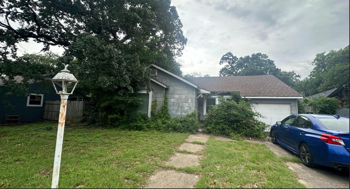 Fix & Flip SFH in Fort Worth, TX 76111 – $150,000 — exterior photo
