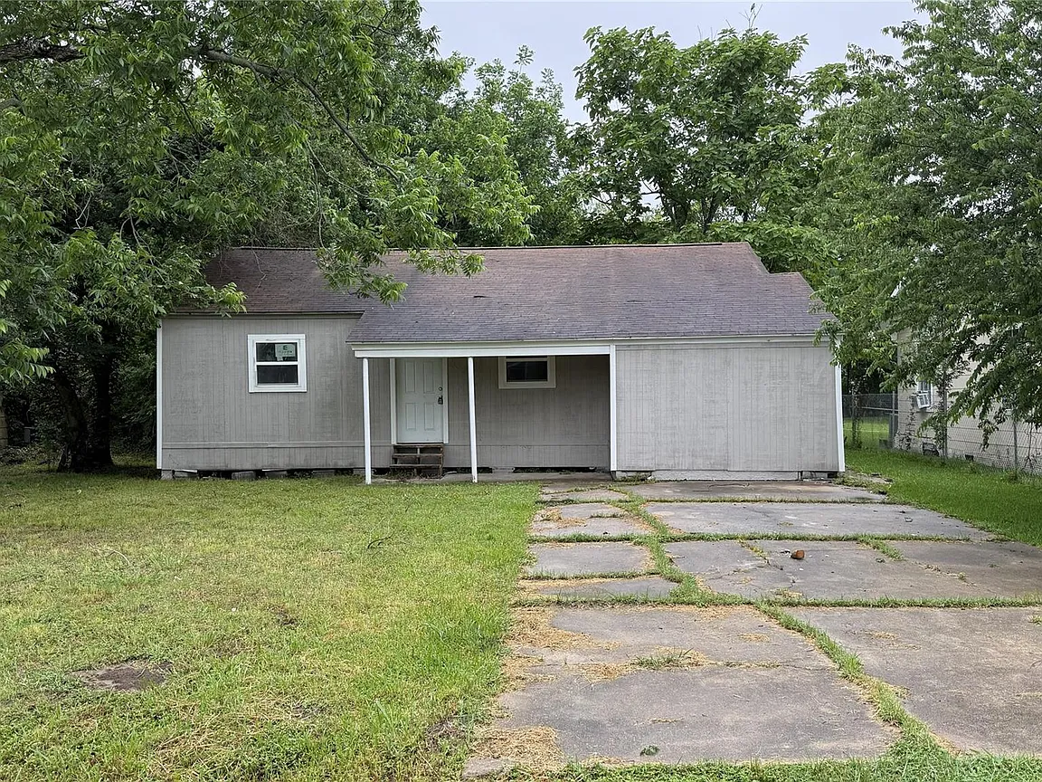 Fix & Flip SFH in Port Arthur, TX 77642 – $63,000 — exterior photo