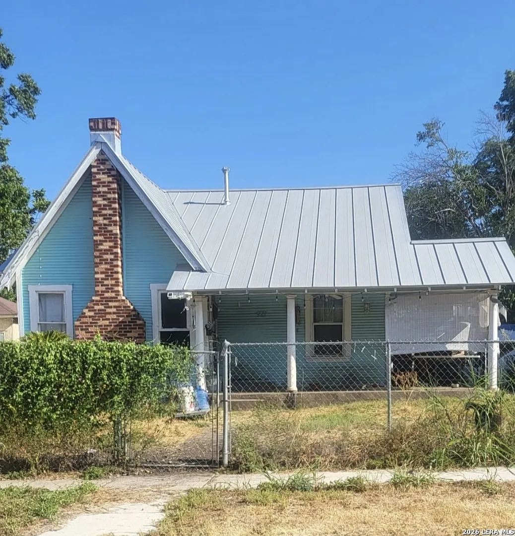 Fix & Flip SFH in San Antonio, TX 78210 – $89,900 — exterior photo