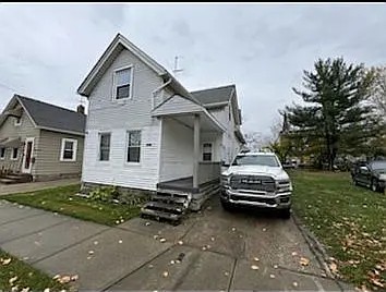 Section 8 Multi-Family in Cleveland, OH 44109 – $138,000 — exterior photo