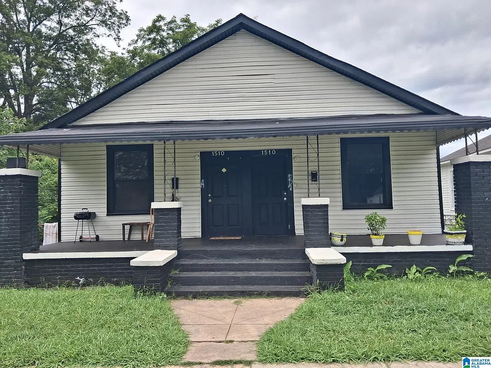 Section 8 Multi-Family in Birmingham, AL 35218 – $113,000 — exterior photo