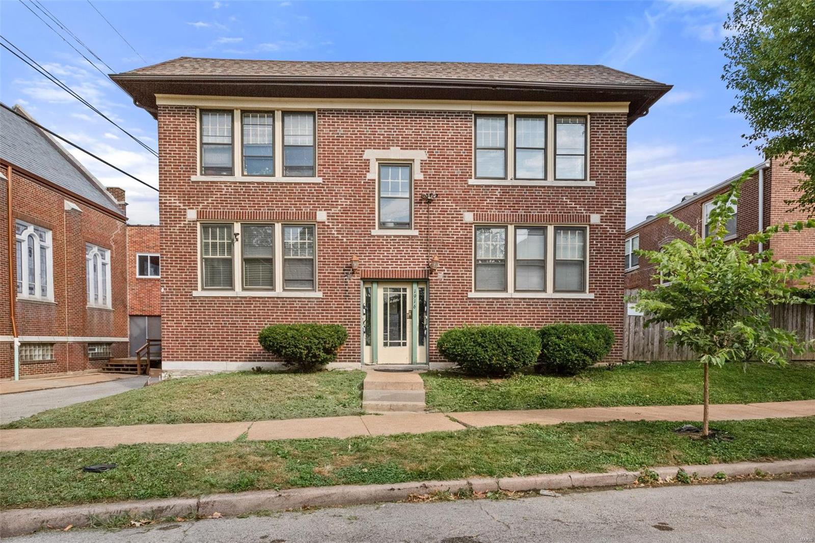 Section 8 Multi-Family in Saint Louis, MO 63104 – $425,000 — exterior photo