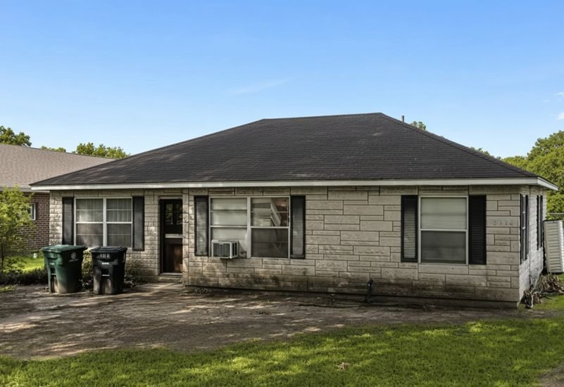 Fix & Flip SFH in Houston, TX 77017 – $125,000 — exterior photo
