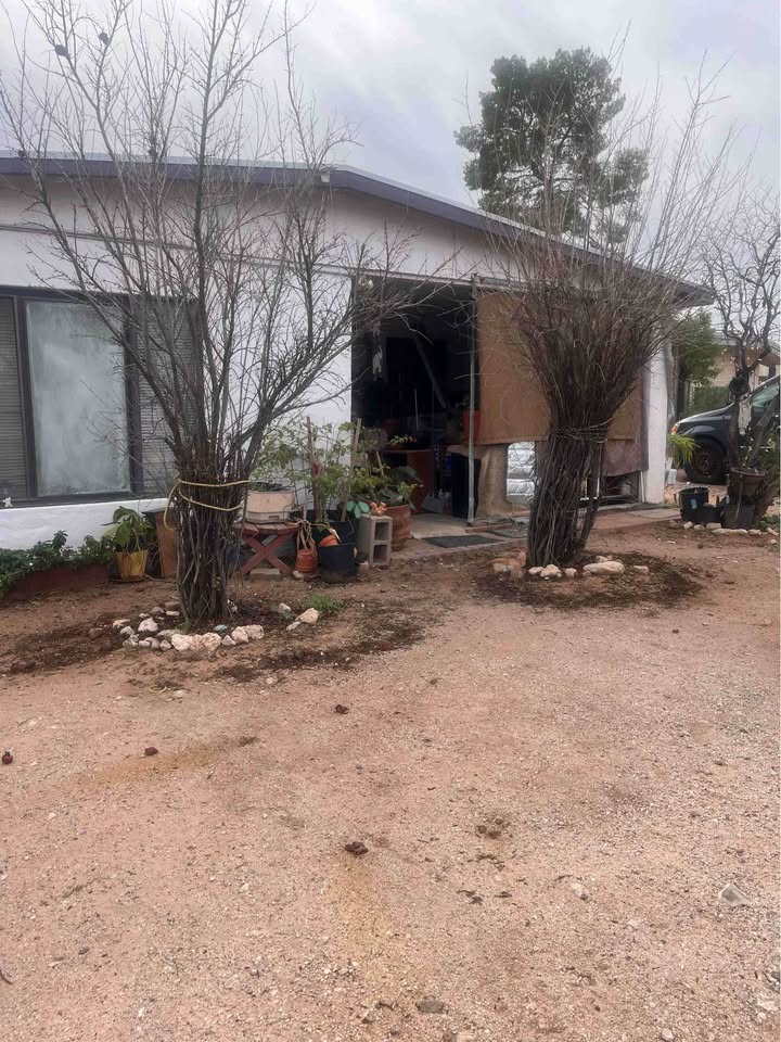 Fix & Flip SFH in Tucson, AZ 85713 – $160,000 — exterior photo